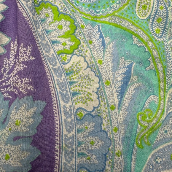 LAUREN, RALPH LAUREN Plus Lightweight Long-Sleeve Paisley Button Down | Size 1X - Picture 11 of 14